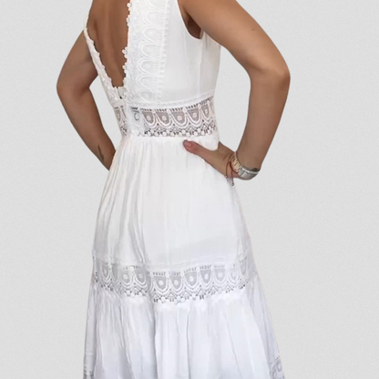 Renate | Spitzenkleid mit romantischem Flair